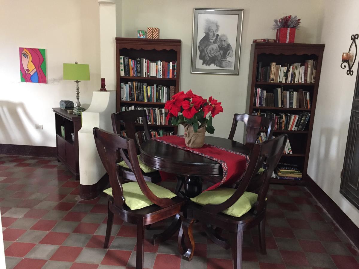 Casa Lula Leon Hostal Bilik gambar