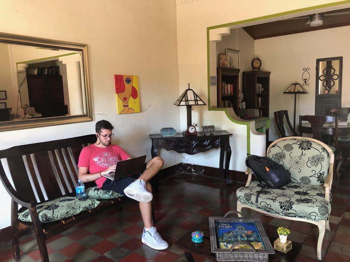 Casa Lula Leon Hostal Luaran gambar